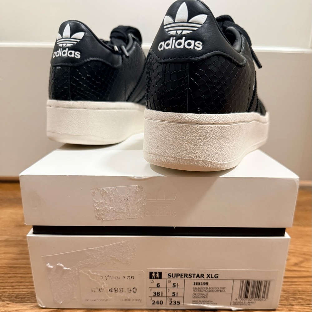 Adidas Originals Superstar XLG - Black and Gold - Picture 6 of 11